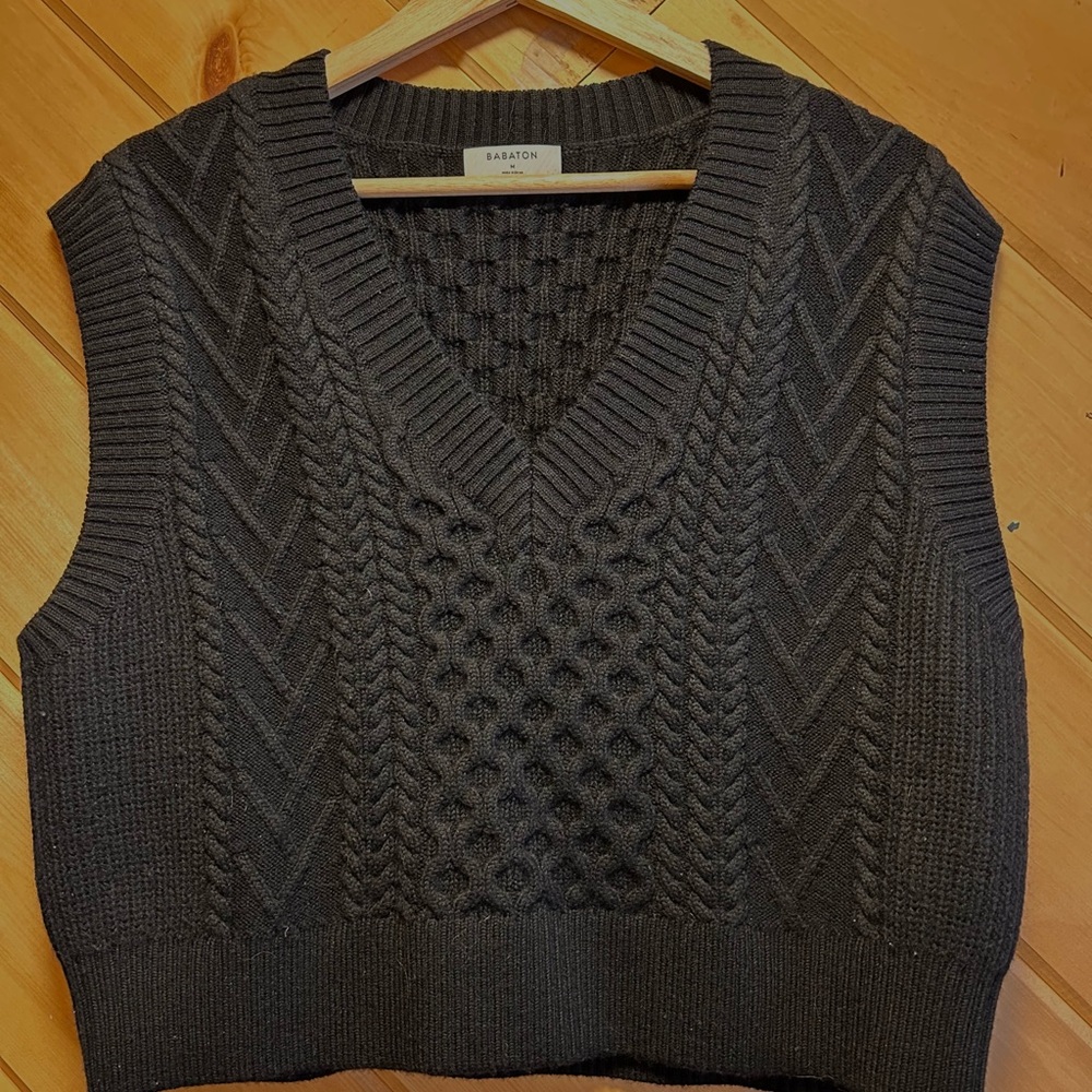 Babaton Heritage Merino Cropped Vest